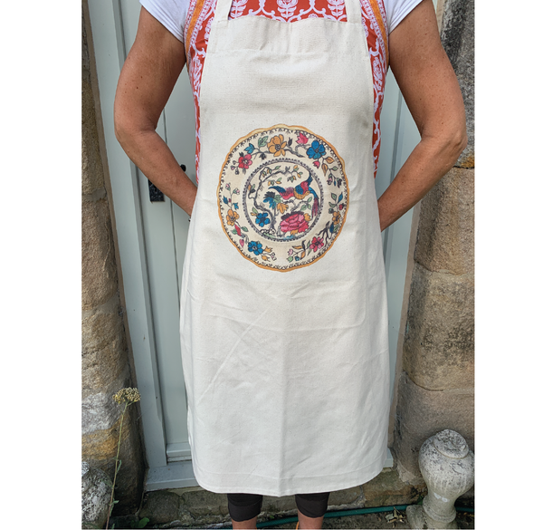 Dog & Dome Grannie's Plate Apron