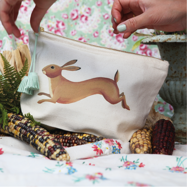 Hurrying Hare Wash Bag with Coloured Tassel