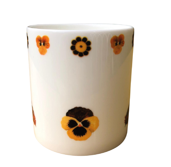 Keira & Claudia Clucking Mug and Decoration